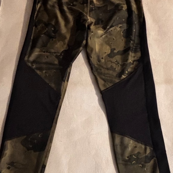 Under Armour Compression Leggings Camo/Black XL Pull Up - Picture 7 of 10